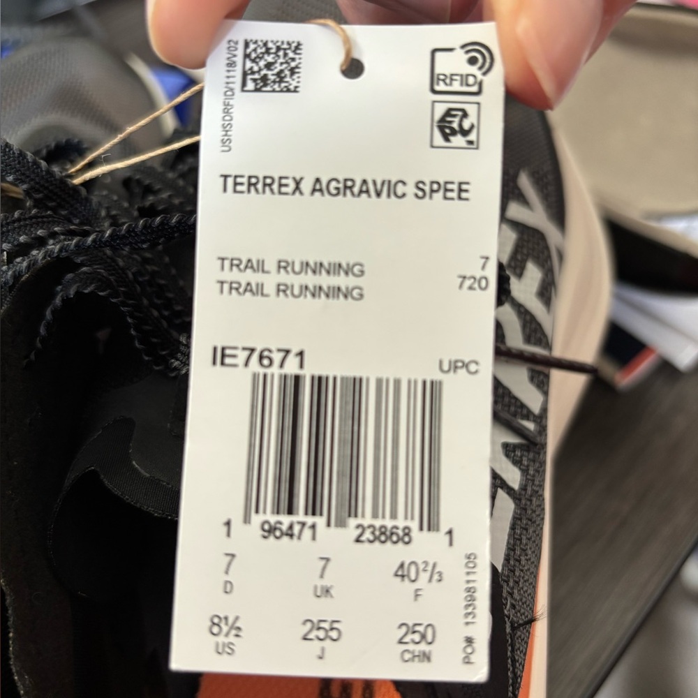 NWT Adidas Black and Orange Athletic Shoes with Breathable Mesh Terrex Size 8.5 - Picture 2 of 7
